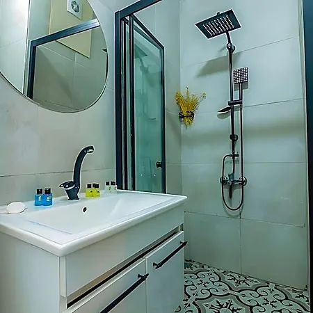 Petra Galata Otel 3*