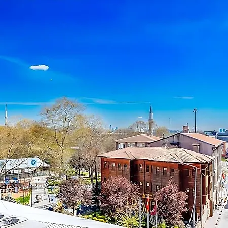 Petra Galata Otel 3*