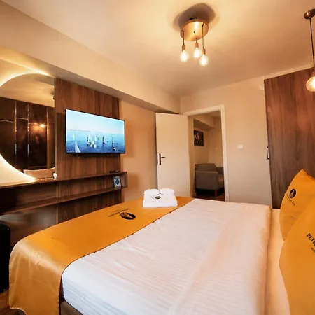 Hotel Petra Galata 3*