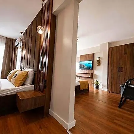 Petra Galata 3*