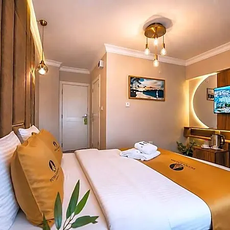 Petra Galata 3*