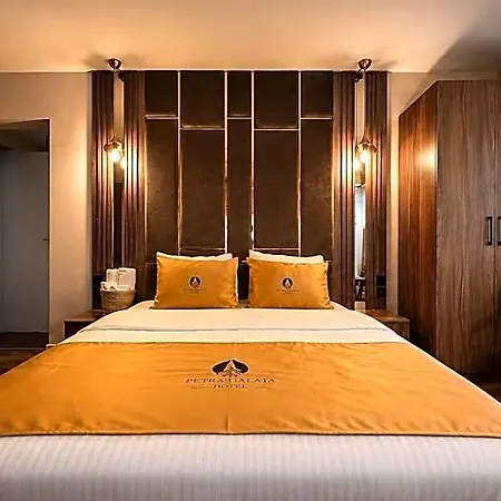 Szálloda Petra Galata 3*