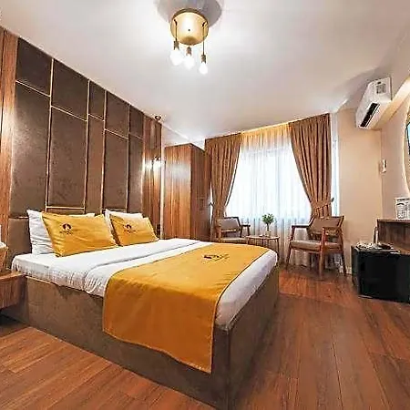 Petra Galata 3*