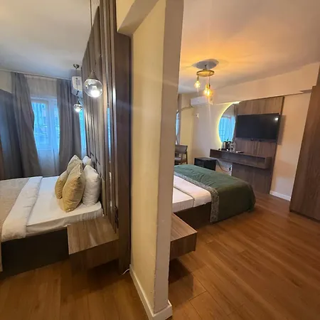 Petra Galata מלון 3*
